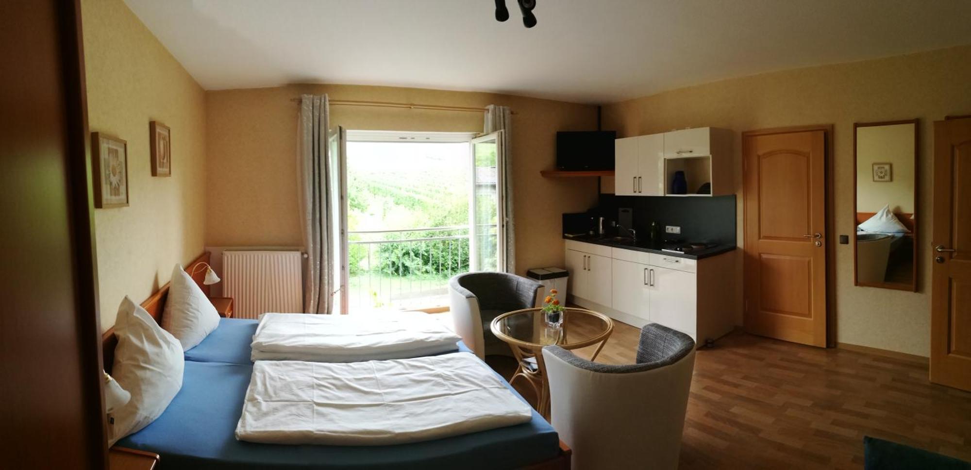 Weingut & Gaestehaus Andreas Erz Brauneberg Kamer foto