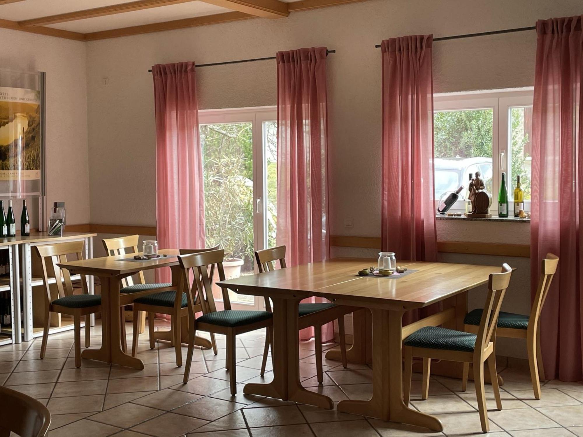 Weingut & Gaestehaus Andreas Erz Brauneberg Buitenkant foto