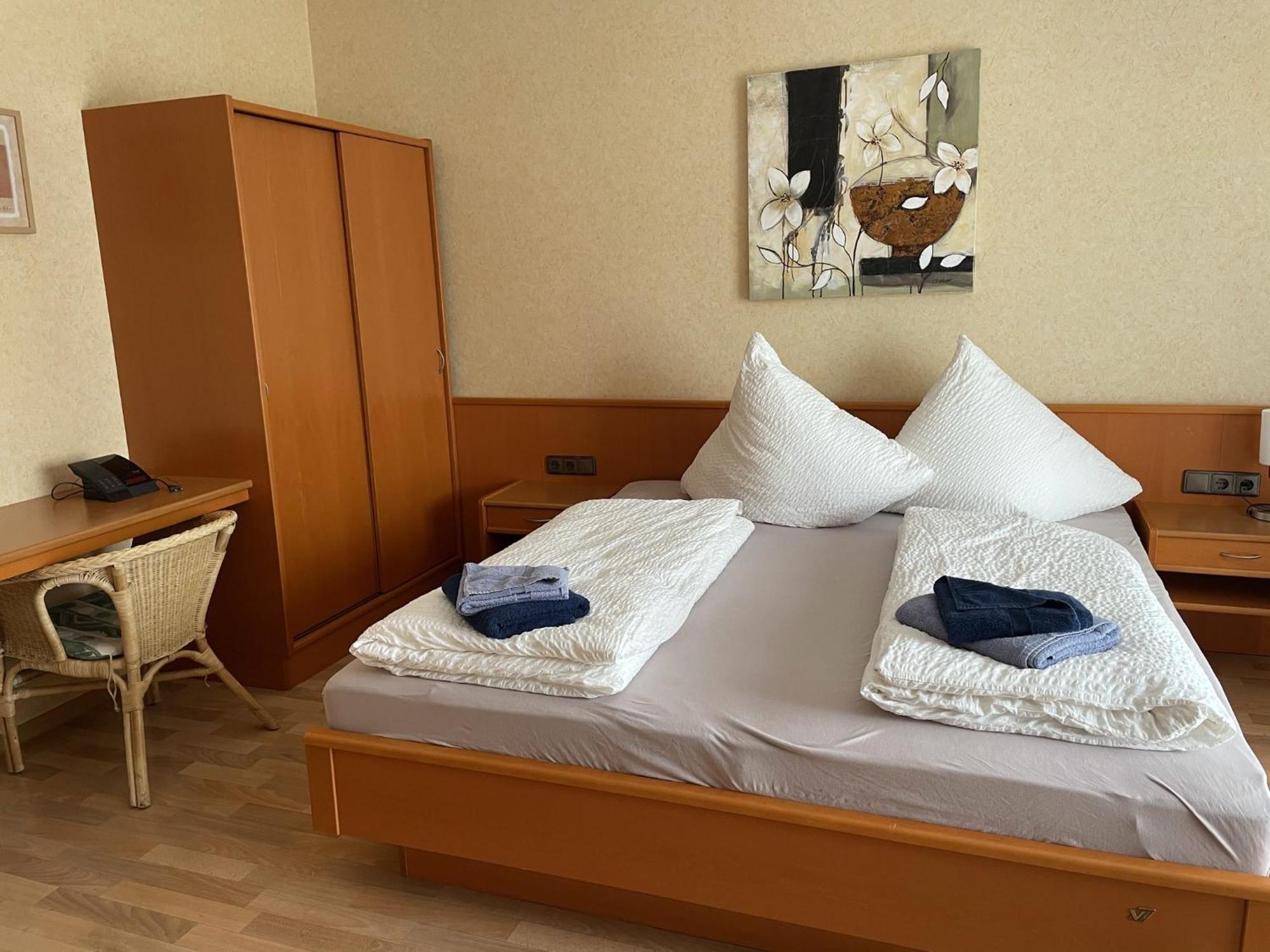 Weingut & Gaestehaus Andreas Erz Brauneberg Kamer foto